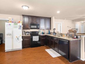 1609  Village Park Trail , Burleson Texas 76028