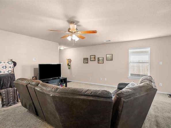 1609  Village Park Trail , Burleson Texas 76028