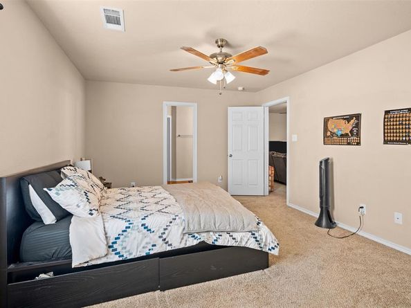 1609  Village Park Trail , Burleson Texas 76028
