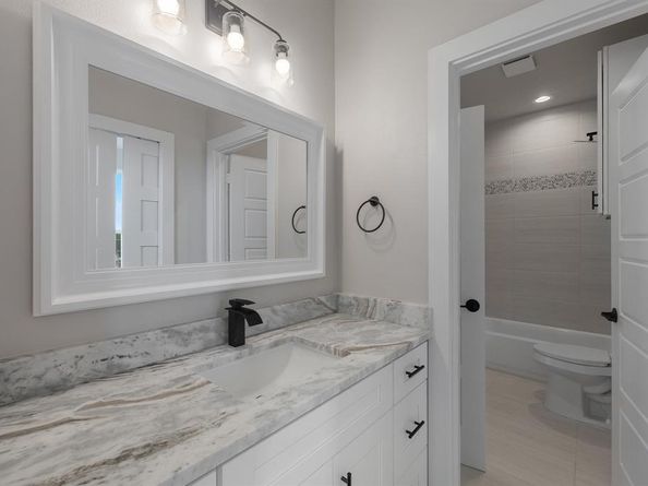 2421  Gooch Street , Dallas Texas 75241