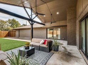 3895  Antigua Circle , Dallas Texas 75244