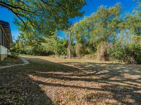 805  9th Street , Grand Prairie Texas 75050
