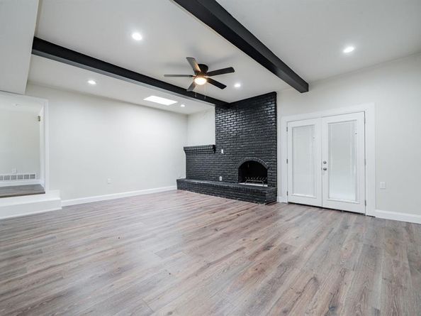 805  9th Street , Grand Prairie Texas 75050