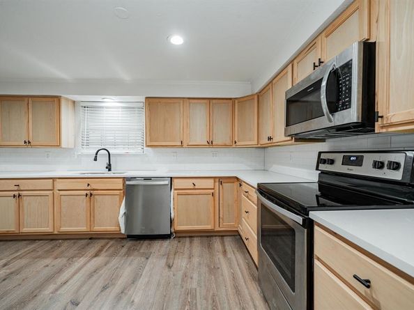 805  9th Street , Grand Prairie Texas 75050