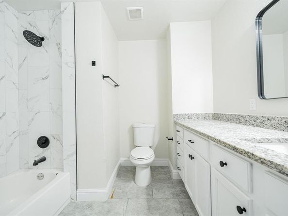 805  9th Street , Grand Prairie Texas 75050