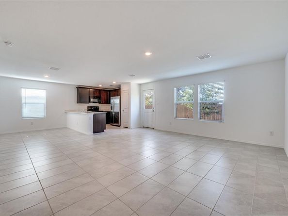 3395  Peyton Lila Road , Dallas Texas 75212