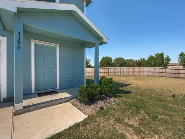 3395  Peyton Lila Road , Dallas Texas 75212