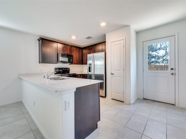 3395  Peyton Lila Road , Dallas Texas 75212