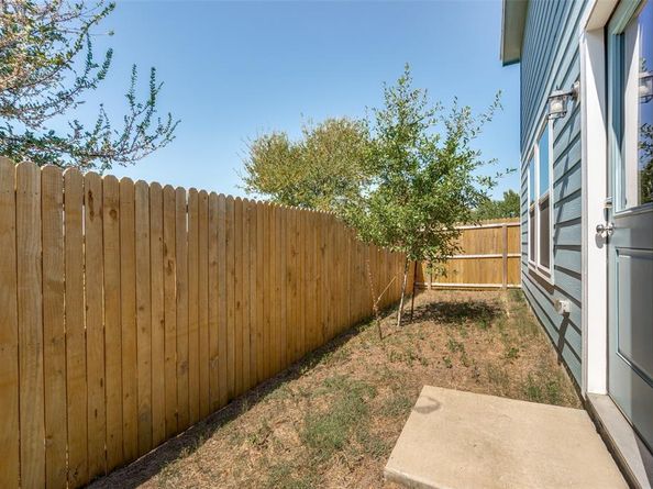 3395  Peyton Lila Road , Dallas Texas 75212