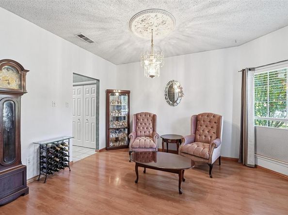 1164  Breezewood Drive , Lewisville Texas 75077