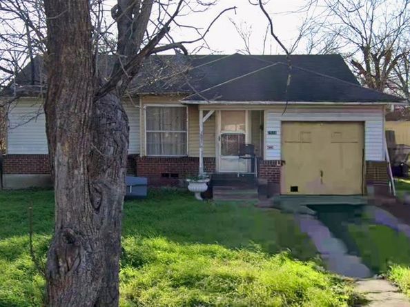 2516  Marfa Avenue , Dallas Texas 75216