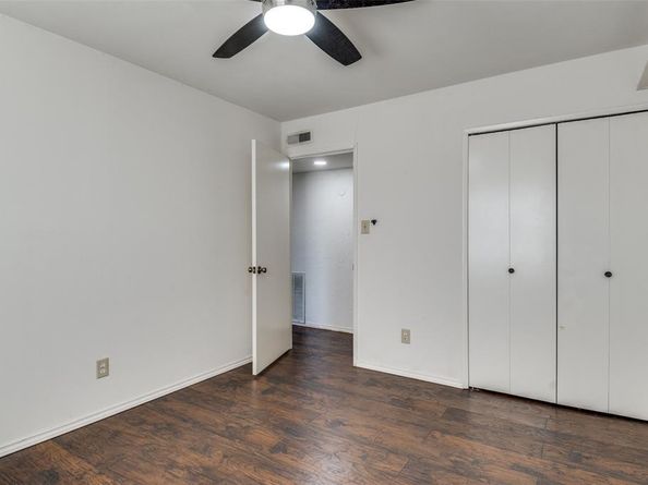 1109  Lesa Lane , Garland Texas 75042