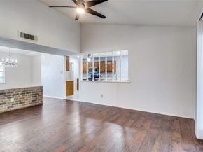 1109  Lesa Lane , Garland Texas 75042