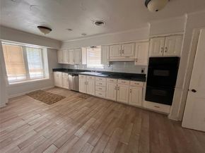 1104 E Robert Street , Fort Worth Texas 76104