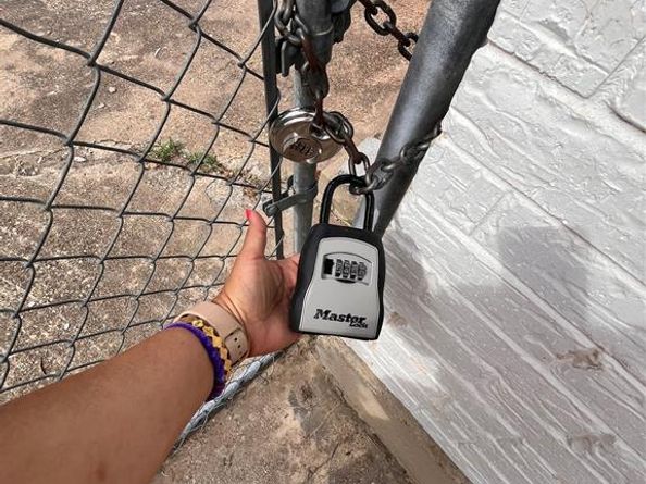 1104 E Robert Street , Fort Worth Texas 76104