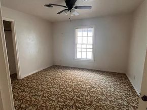 1104 E Robert Street , Fort Worth Texas 76104