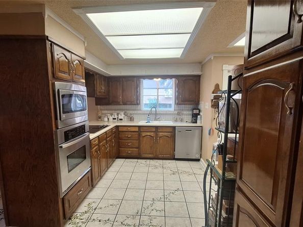 613  Colt Neck Court , Colleyville Texas 76034