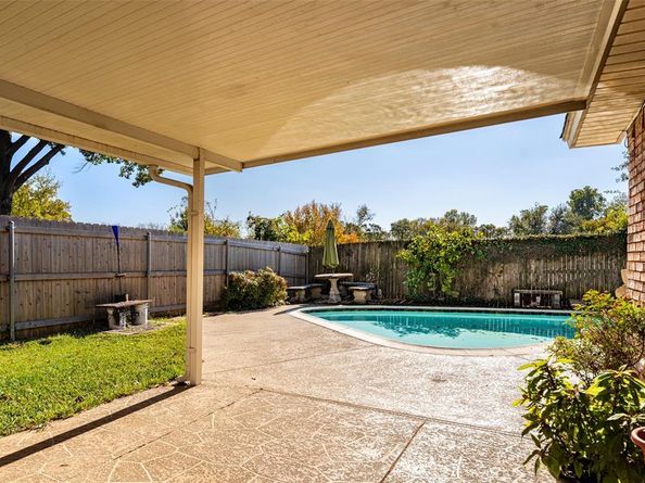 4016  Rushview Drive , Arlington Texas 76016