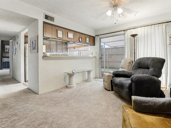 705  Baruna Circle , Garland Texas 75043