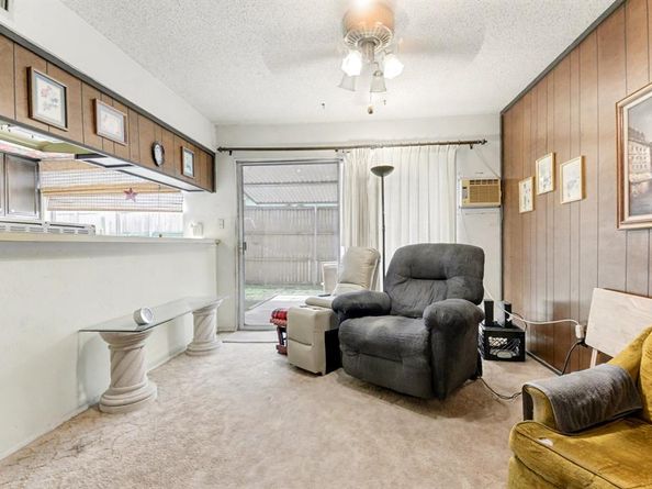 705  Baruna Circle , Garland Texas 75043