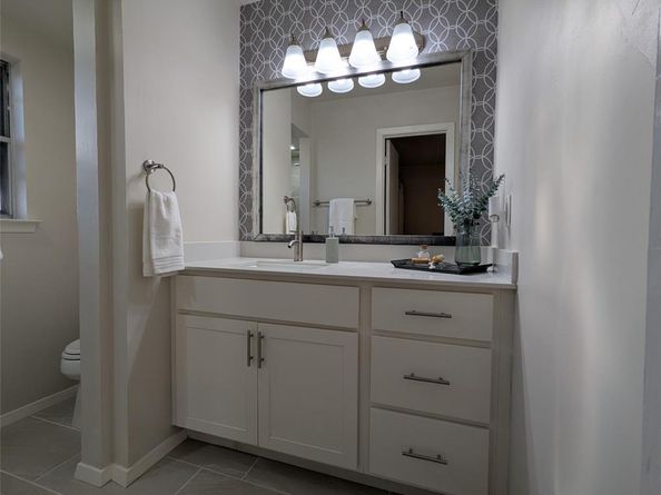 142  Price Drive , Lewisville Texas 75067