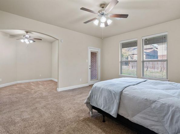 5640  Spirit Lake Drive , Fort Worth Texas 76179