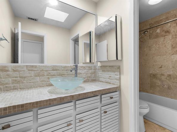 4110  Travis Street  E, Dallas Texas 75204