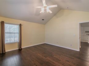 803  Cara Lane , Arlington Texas 76012