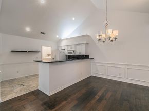 803  Cara Lane , Arlington Texas 76012