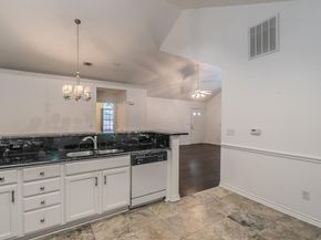 803  Cara Lane , Arlington Texas 76012