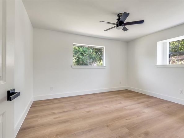 5807  Winding Woods Trail , Dallas Texas 75227