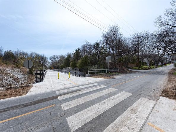 7450  Holly Hill Drive  105, Dallas Texas 75231