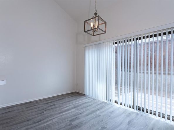 7450  Holly Hill Drive  105, Dallas Texas 75231