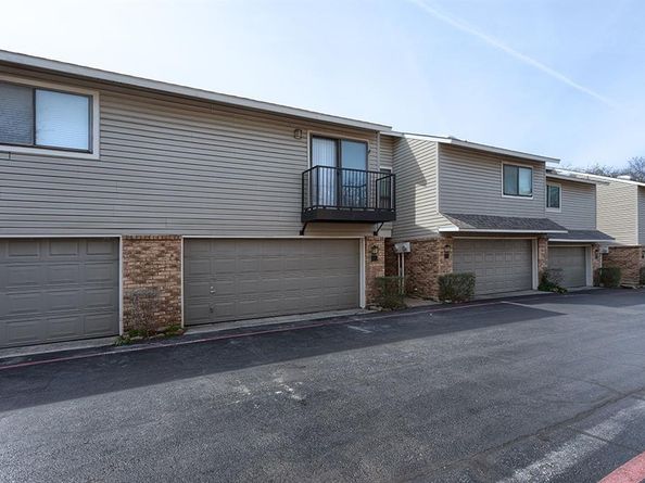 7450  Holly Hill Drive  105, Dallas Texas 75231