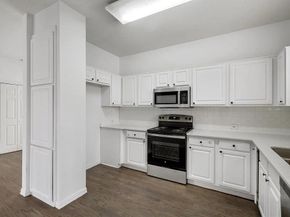 1372  Mae  , Carrollton Texas 75007