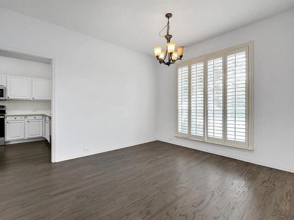 1372  Mae  , Carrollton Texas 75007