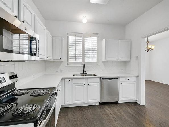 1372  Mae  , Carrollton Texas 75007