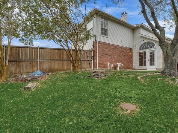 1372  Mae  , Carrollton Texas 75007