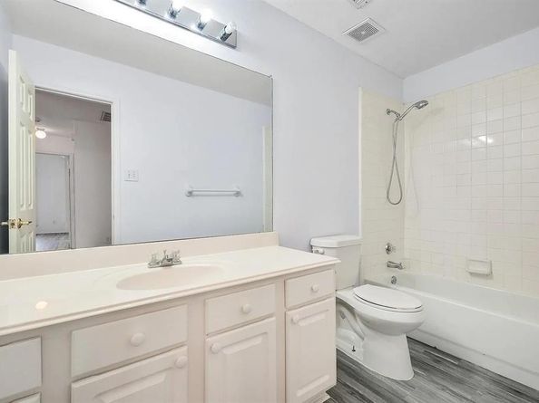 1372  Mae  , Carrollton Texas 75007