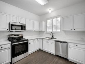 1372  Mae  , Carrollton Texas 75007