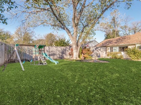 2530  Western Drive , Garland Texas 75042