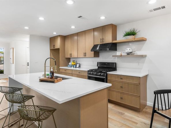 6015  Blue Mist Lane , Dallas Texas 75248