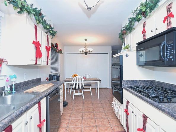 2708  Foxcroft Circle , Denton Texas 76209