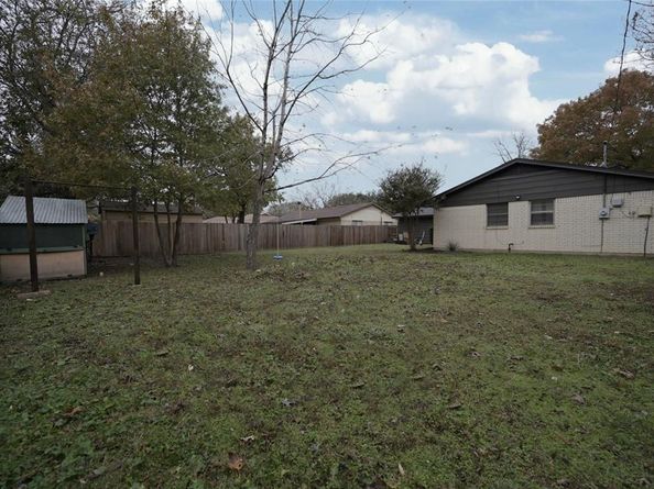 2708  Foxcroft Circle , Denton Texas 76209