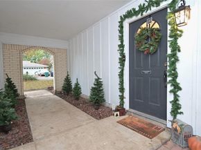 2708  Foxcroft Circle , Denton Texas 76209