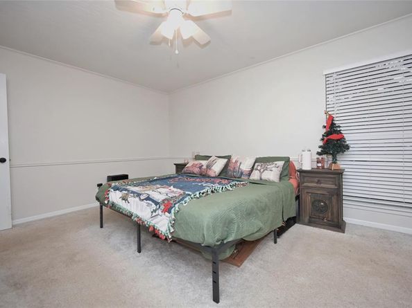 2708  Foxcroft Circle , Denton Texas 76209