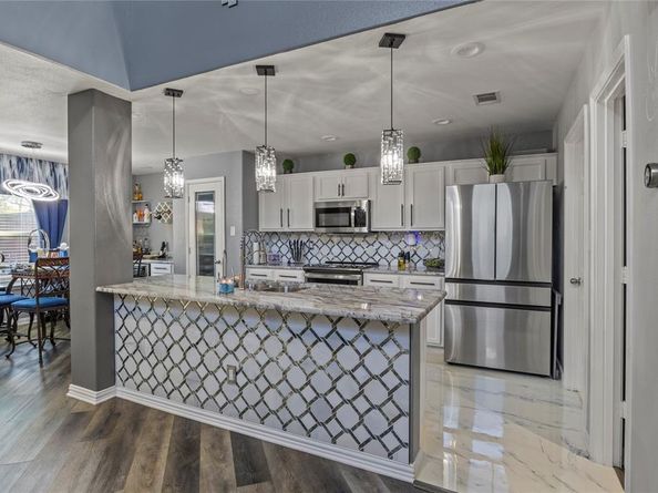 8342  Timberbrook Lane , Dallas Texas 75249