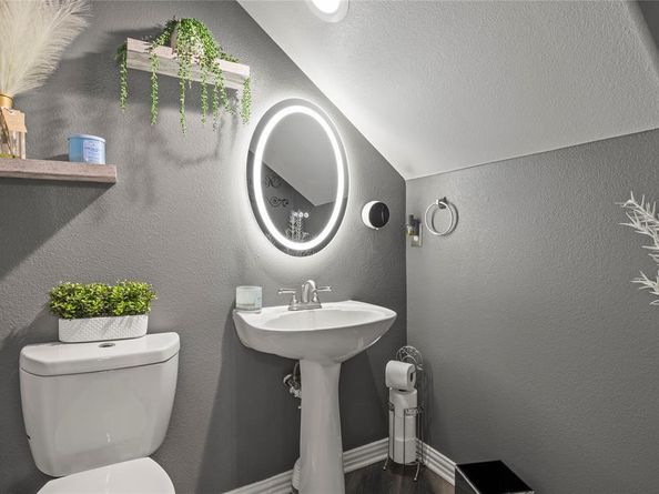 8342  Timberbrook Lane , Dallas Texas 75249