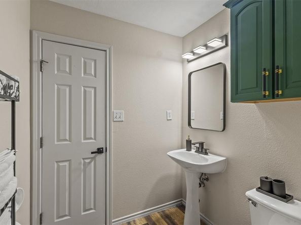 1522  Oakwood Drive , Denton Texas 76205