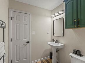 1522  Oakwood Drive , Denton Texas 76205